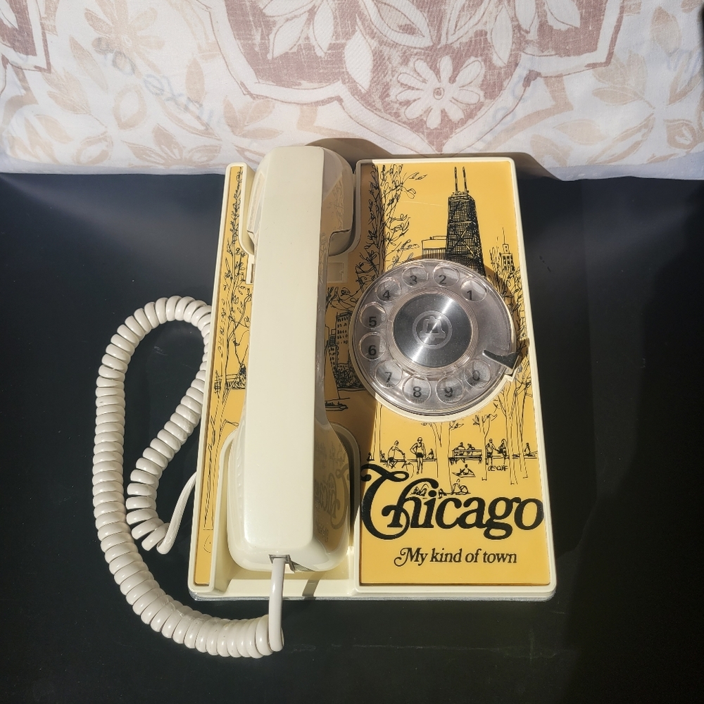 Vintage Western Electric Rotary Phone